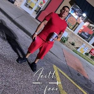 Meet your Posher, Chris